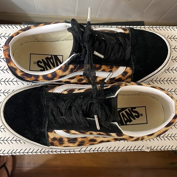 Vans old Skool leopard low top sneakers Sz 5.5 - Picture 2 of 4